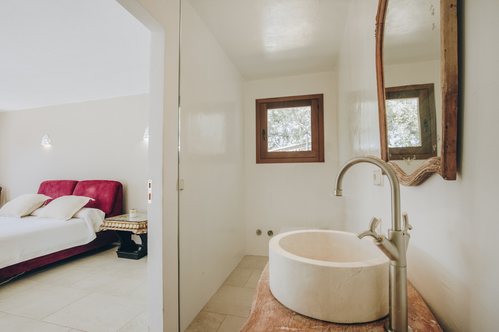 Resa estates finca tourist license sale ibiza bedroom bathroom .jpg